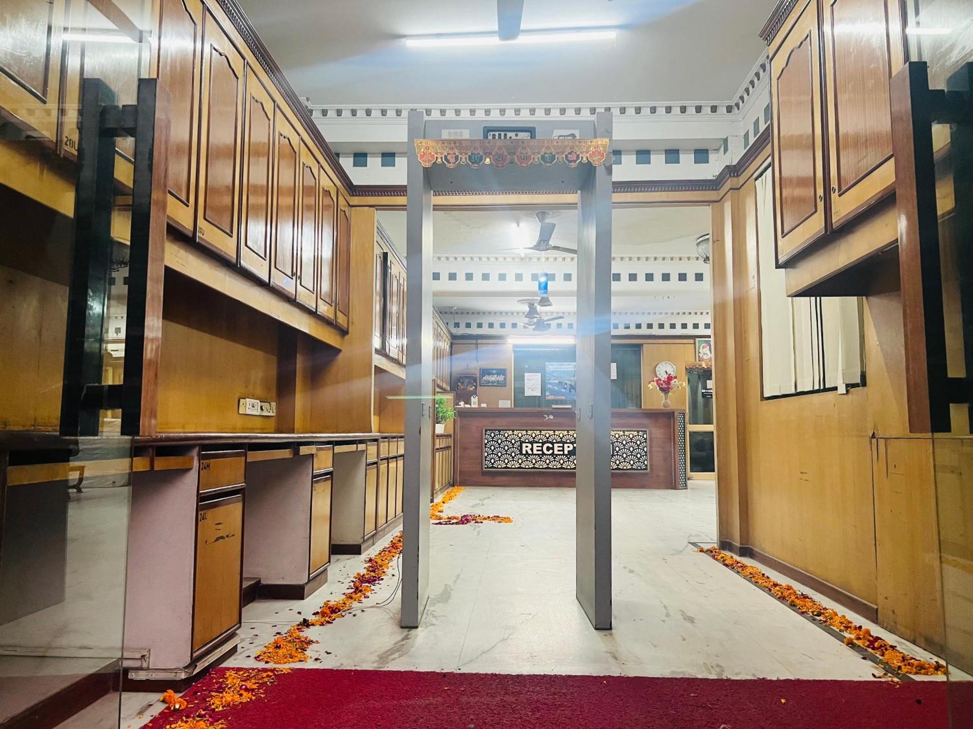 Hotel New Delhi Extérieur photo