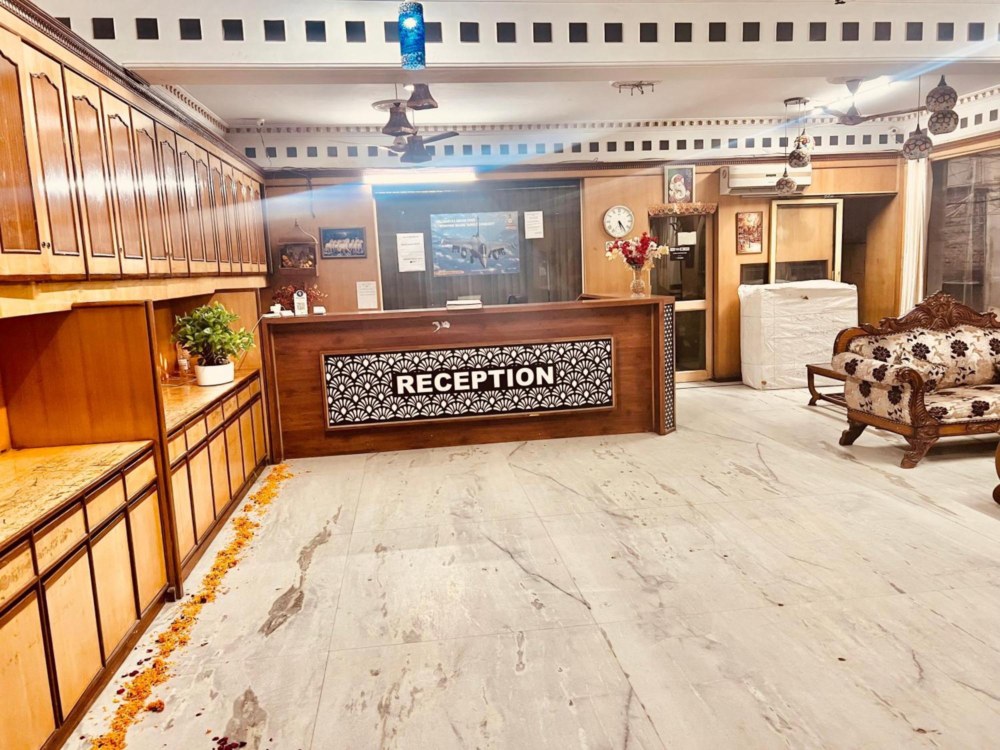 Hotel New Delhi Extérieur photo