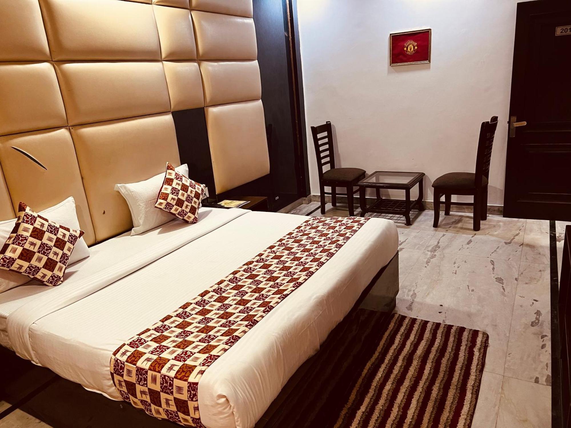 Hotel New Delhi Extérieur photo